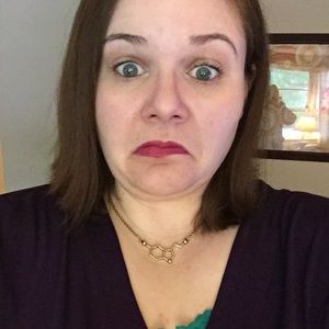 Meet your Posher, Alison